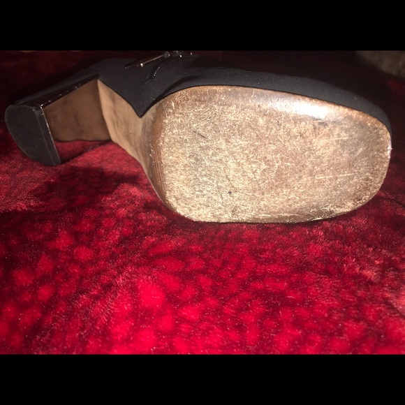 Black Donald J. Pliner Booties Sz. 6.5 - Picture 4 of 7